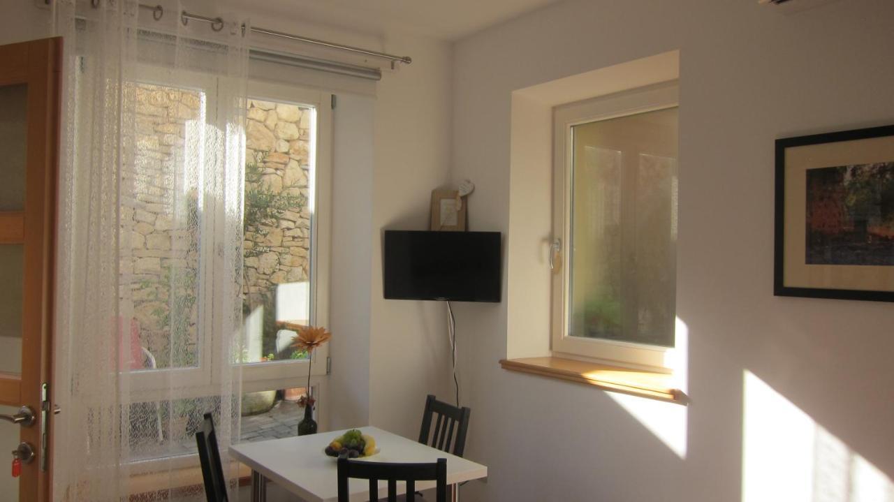 Apartment Viola