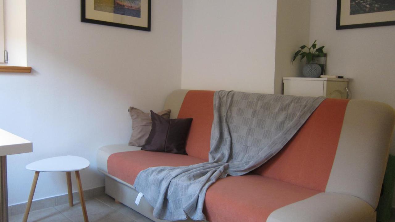 Viola Apartment